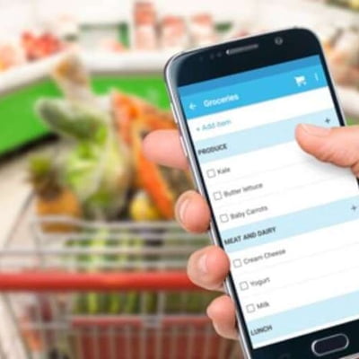 77% DOS CLIENTES UTILIZAM SMARTPHONES ENQUANTO FAZEM COMPRAS NOS SUPERMERCADOS