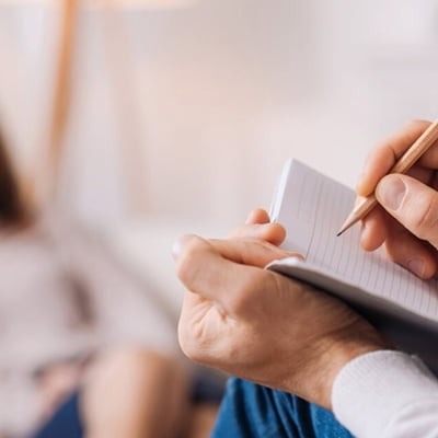 NO PAÍS CAMPEÃO DA ANSIEDADE, AUXÍLIO DE PSICÓLOGOS É FUNDAMENTAL