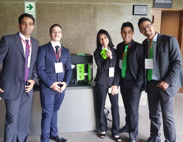 ESTUDANTES BAIANOS CONQUISTAM BICAMPEONATO EM COMPETIÇÃO INTERNACIONAL DE ROBÓTICA